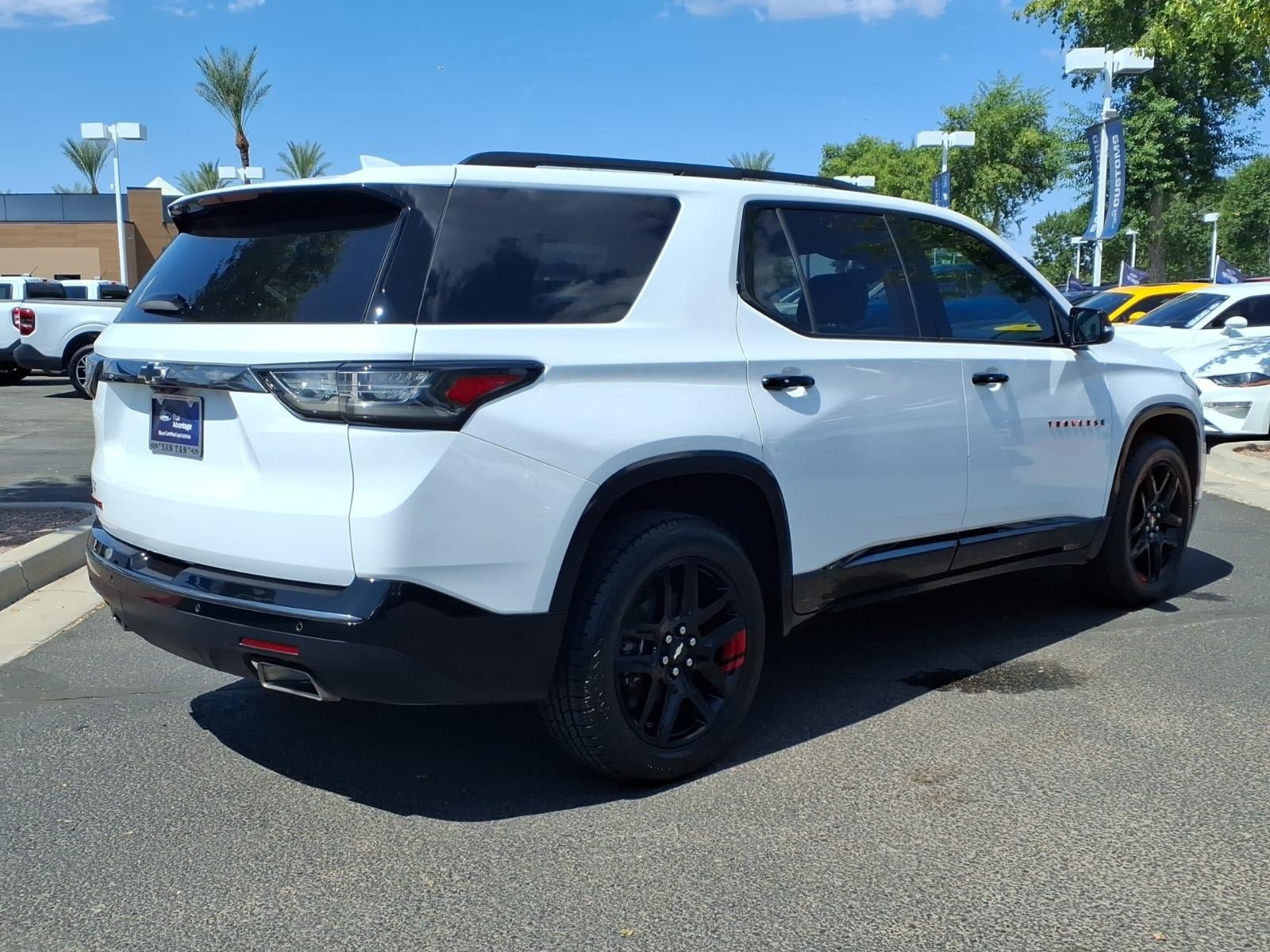 Used 2020 Chevrolet Traverse Premier w/ Redline Edition FWD image 4