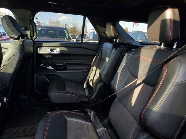 Certified 2024 Ford Explorer ST-Line w/ Class IV Trailer Tow Package image 24