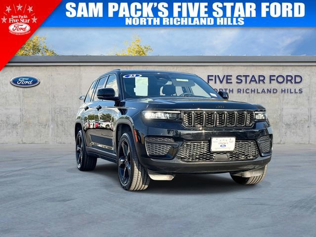 Used 2023 Jeep Grand Cherokee Altitude