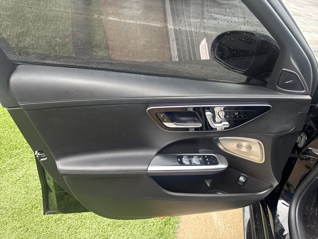 Used 2024 Mercedes-Benz C 300 Sedan image 10
