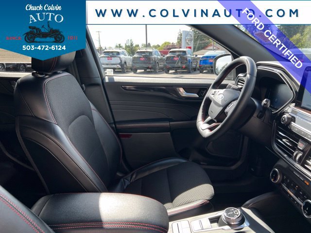 Certified 2025 Ford Escape ST-Line Select AWD/4WD image 25