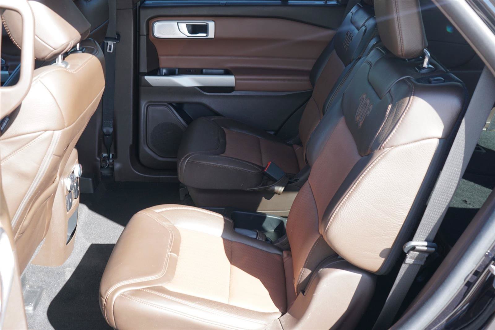 Certified 2021 Ford Explorer King Ranch w/ Premium Technology Package AWD/4WD image 22