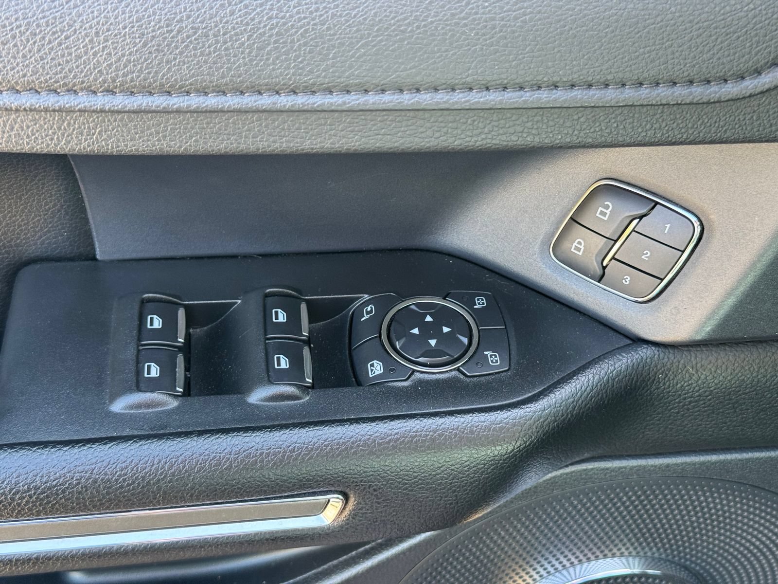 Certified 2021 Ford Expedition XLT AWD/4WD image 15