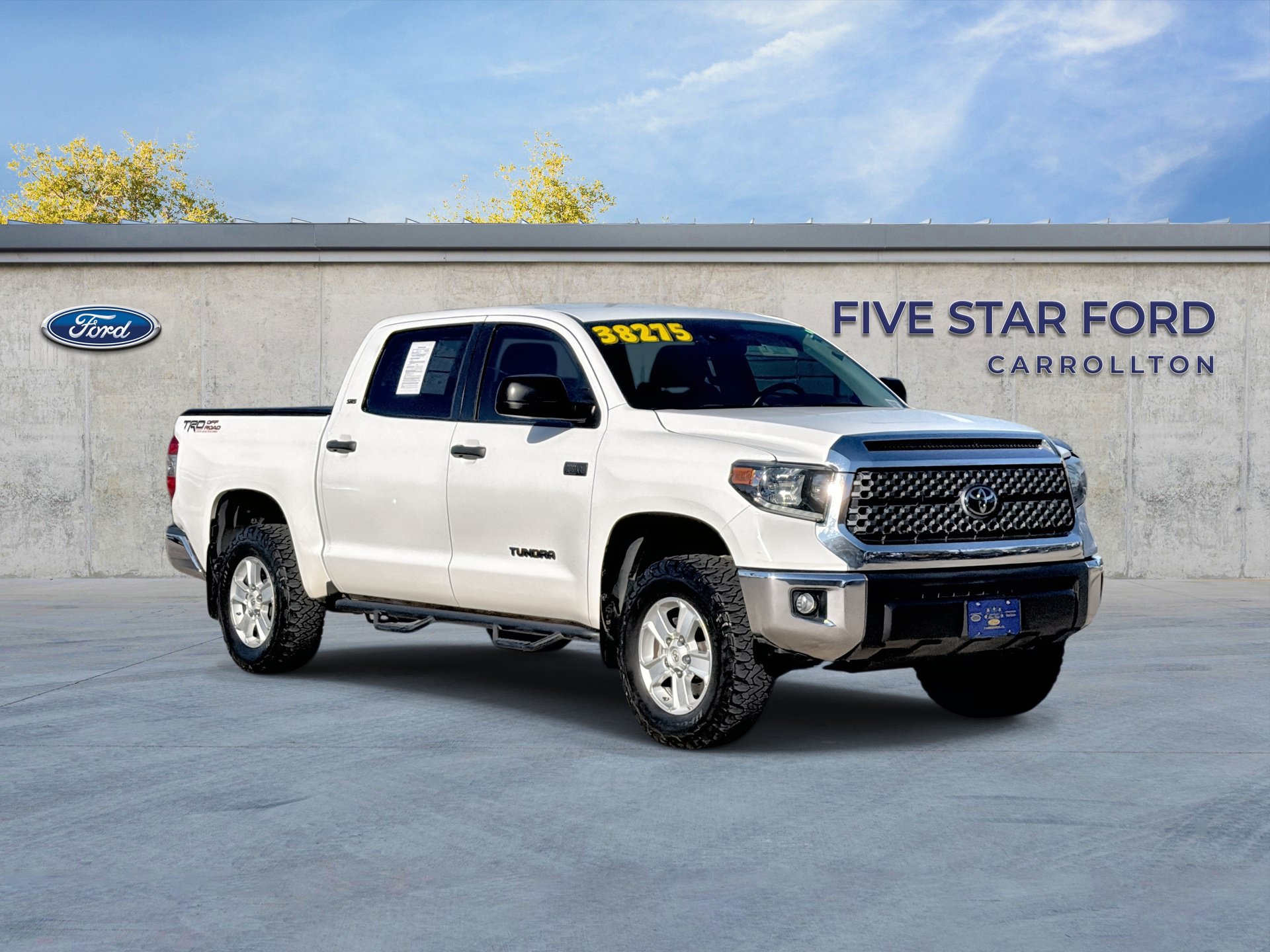 Used 2021 Toyota Tundra SR5 w/ SR5 Leather Package AWD/4WD image 1