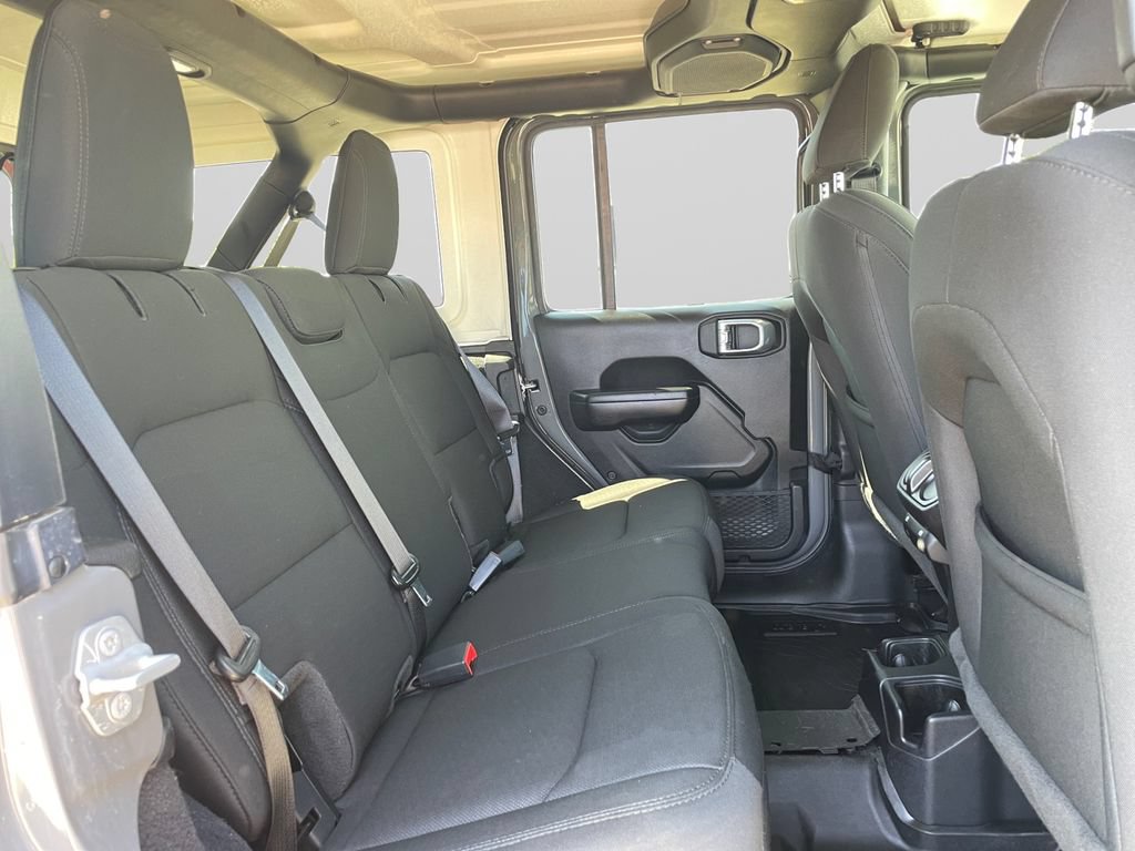 Used 2021 Jeep Wrangler Unlimited Sport AWD/4WD image 14