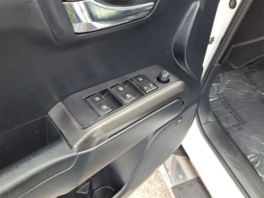 Used 2019 Toyota Tacoma TRD Sport image 14