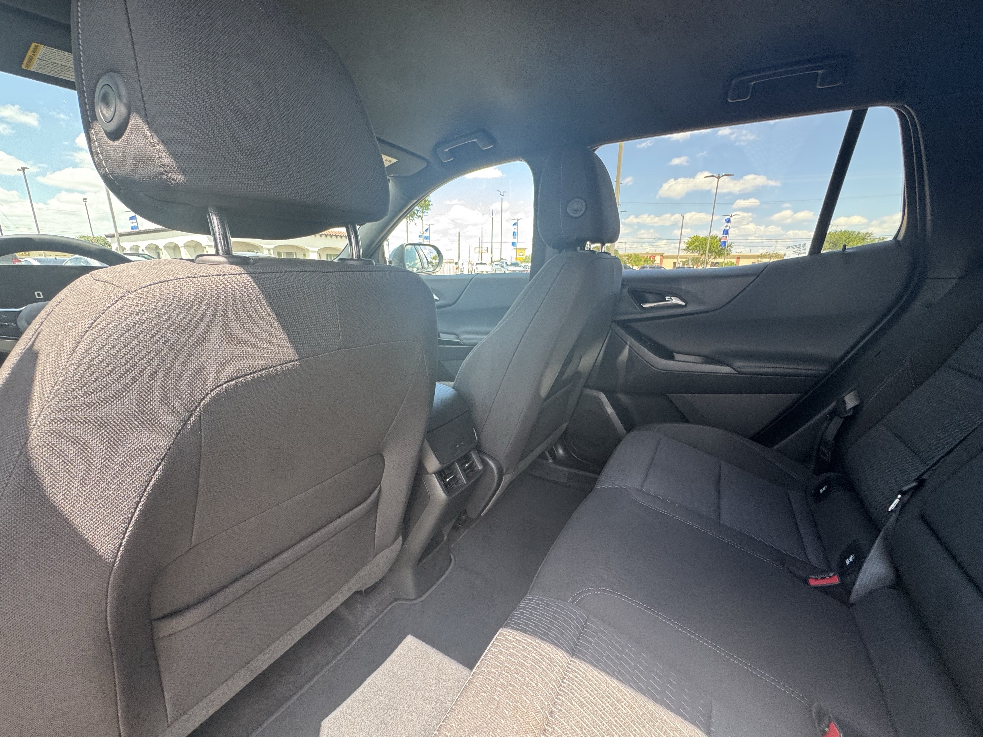 Used 2025 Chevrolet Equinox LT w/ Midnight Edition FWD image 26