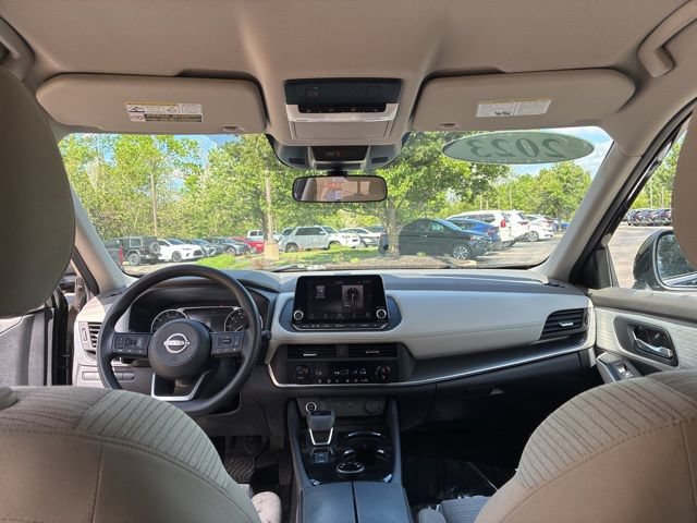 Used 2023 Nissan Rogue SV AWD/4WD image 39