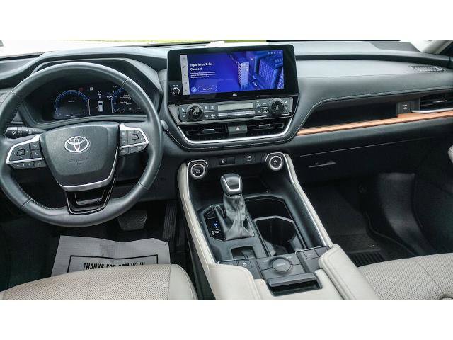 Used 2024 Toyota Grand Highlander FWD image 18