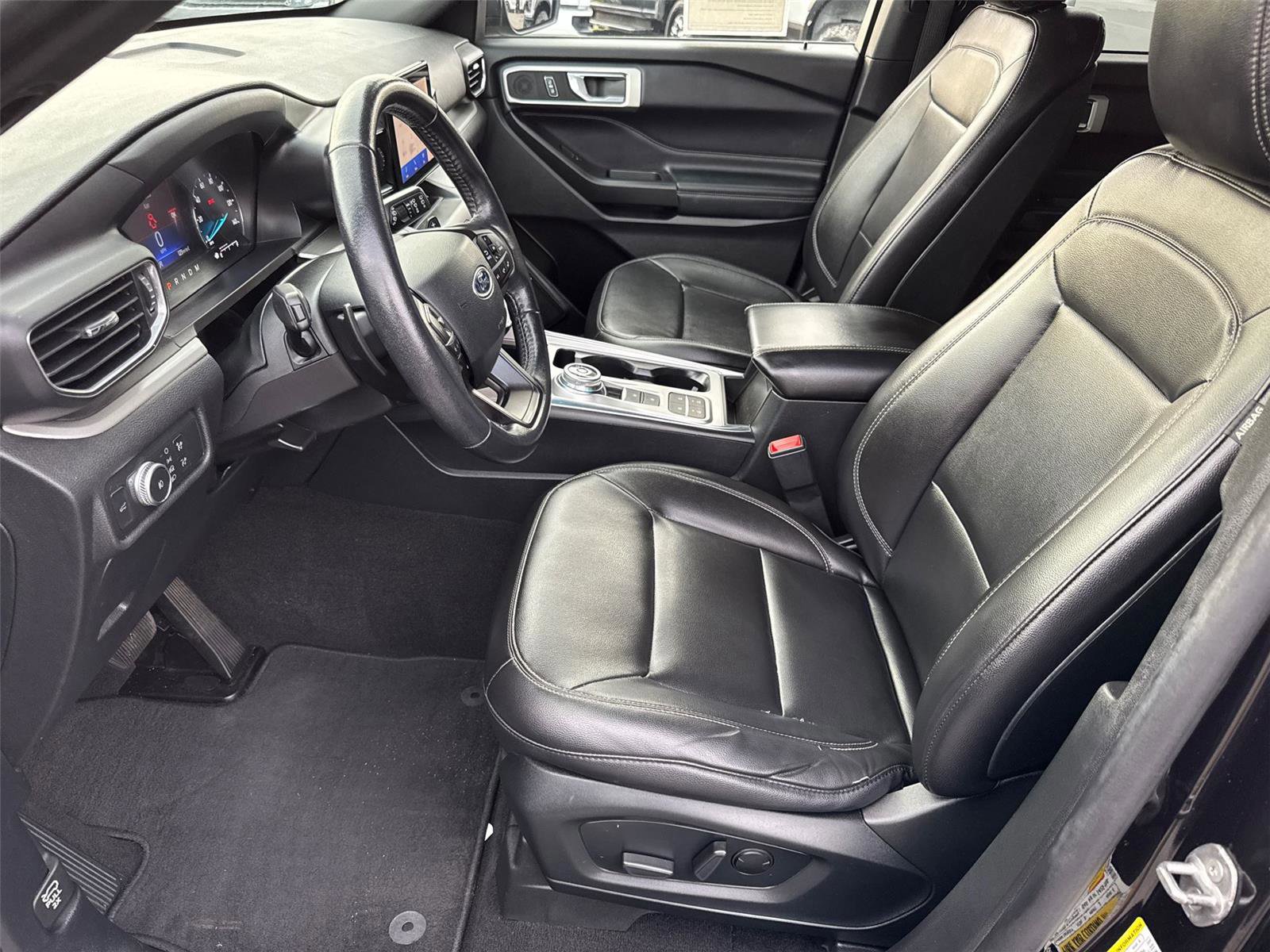 Certified 2020 Ford Explorer XLT w/ Equipment Group 202A image 26