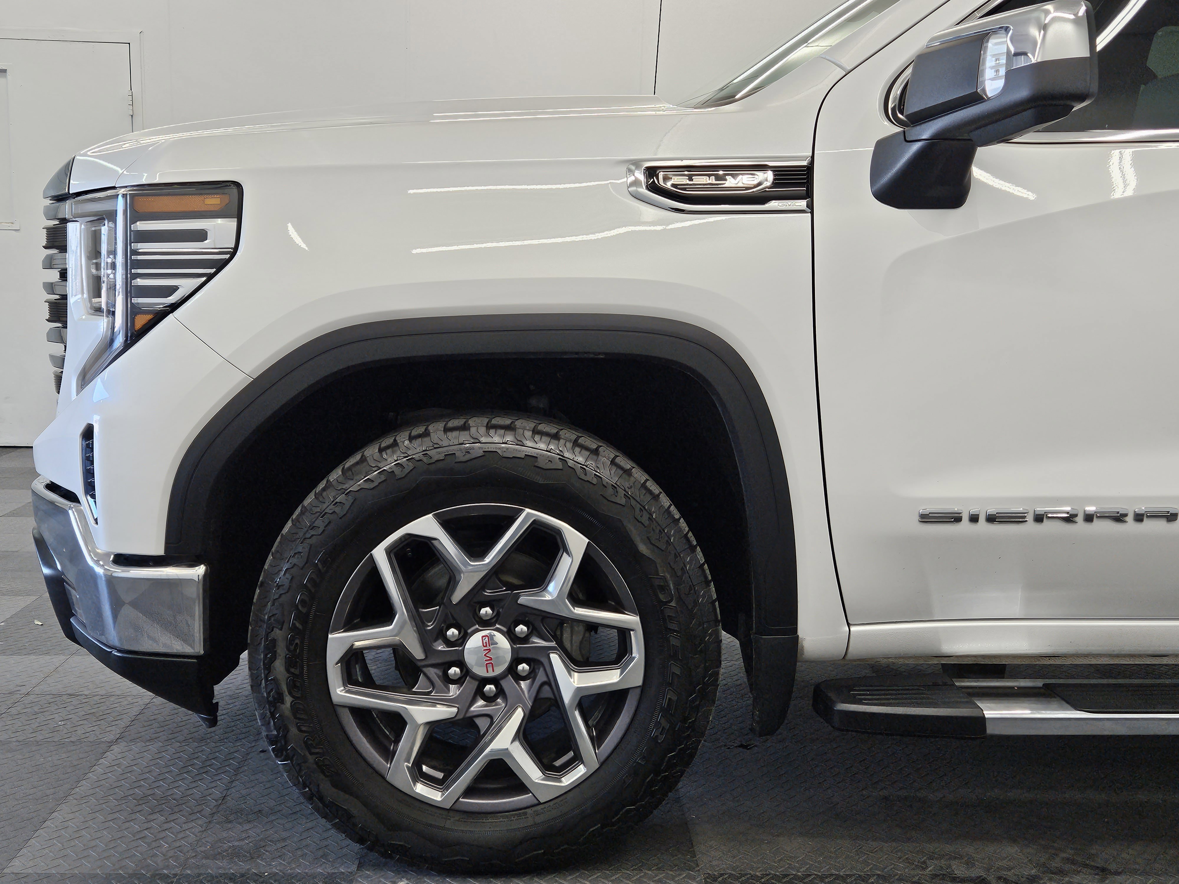 Used 2022 GMC Sierra 1500 SLT image 9