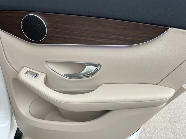 Used 2021 Mercedes-Benz GLC 300 GLC 300 image 23