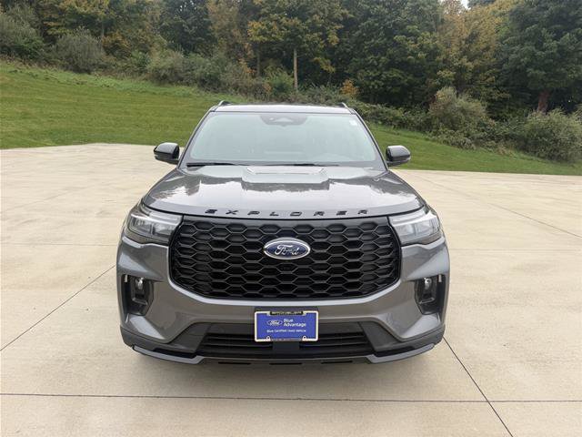 Certified 2025 Ford Explorer ST-Line w/ ST-Line Street Pack AWD/4WD image 2