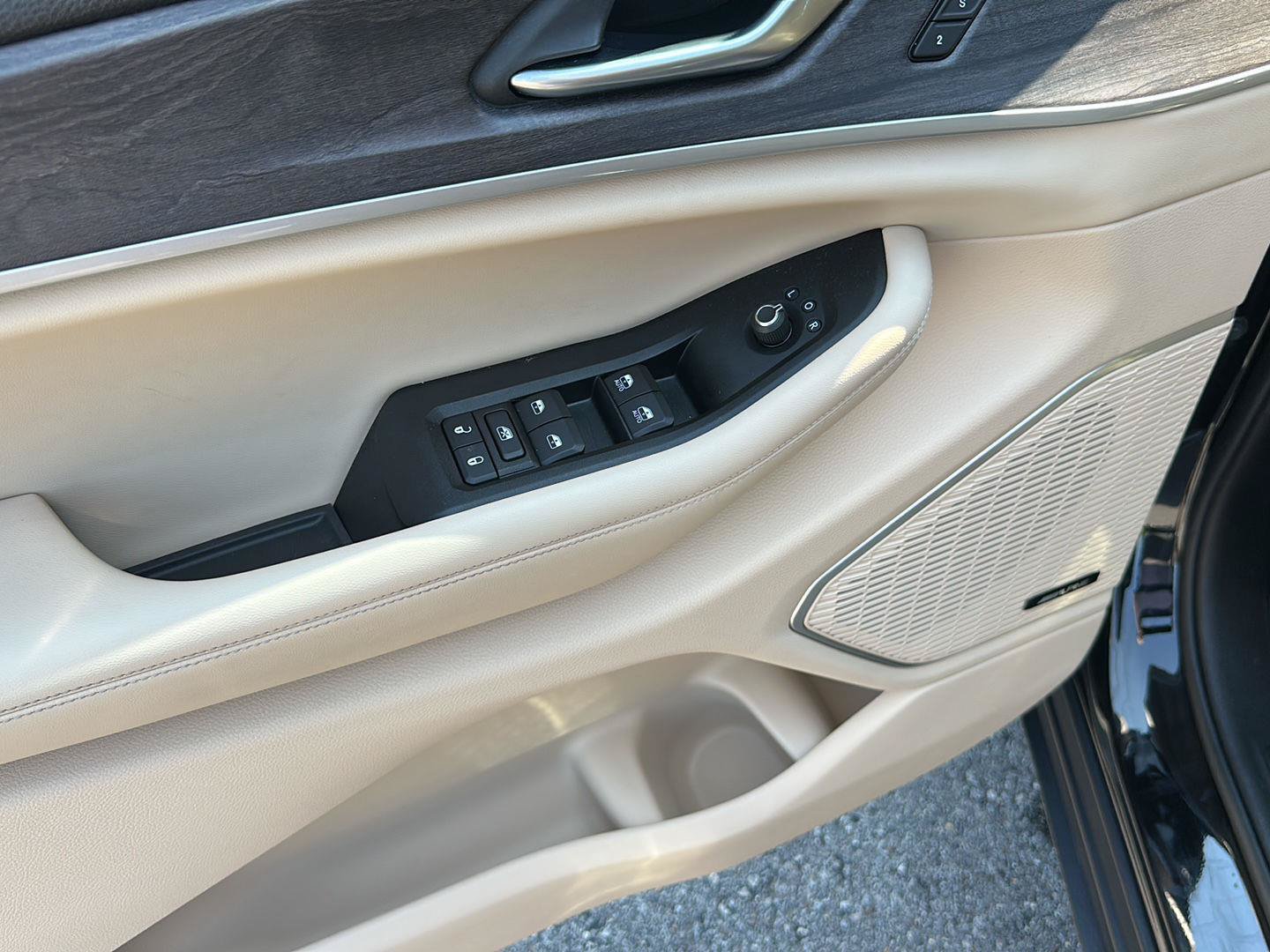 Used 2022 Jeep Grand Cherokee L Limited AWD/4WD image 15
