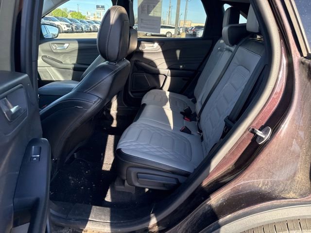 Certified 2023 Ford Escape Platinum w/ Premium Technology Package AWD/4WD image 14