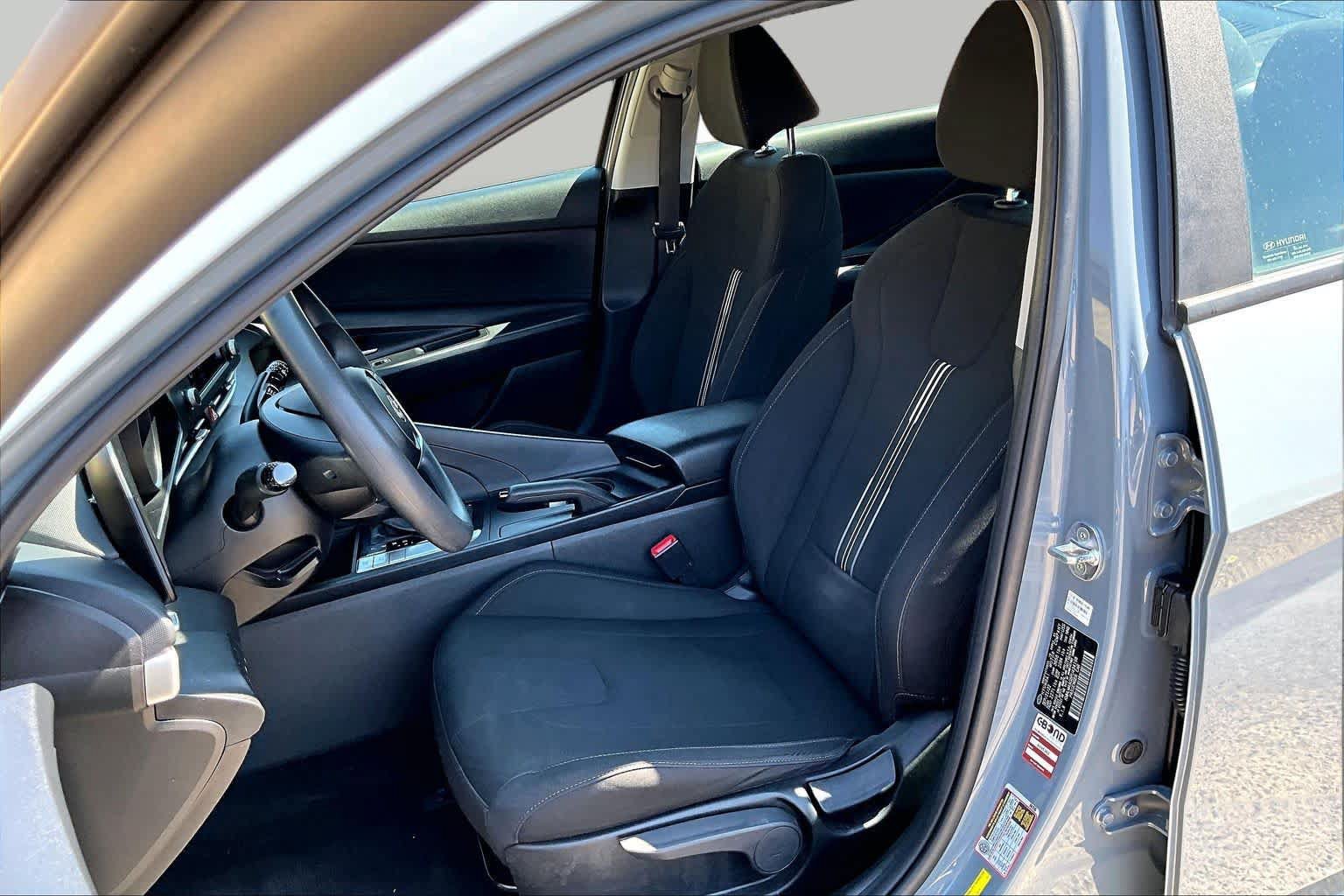 Used 2023 Hyundai Elantra SEL FWD image 8