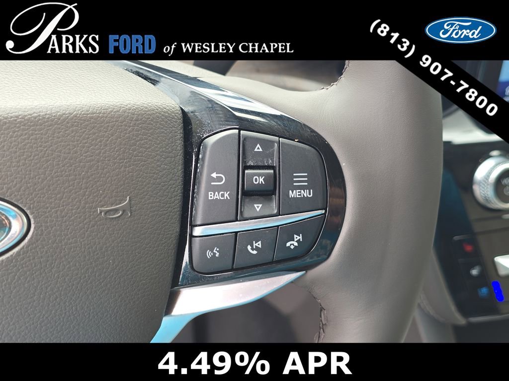 Certified 2024 Ford Explorer Platinum w/ Technology Package AWD/4WD image 31