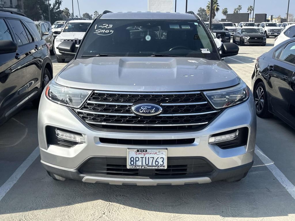 Certified 2020 Ford Explorer XLT w/ Equipment Group 202A image 10