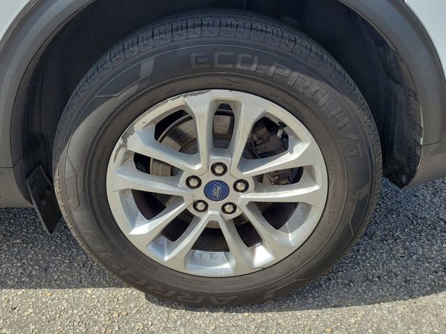 Certified 2020 Ford Escape SE image 7