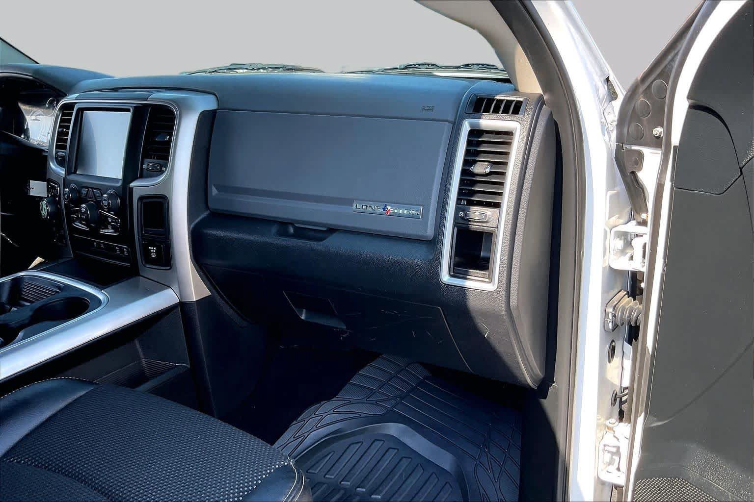 Used 2017 RAM 1500 Lone Star AWD/4WD image 17