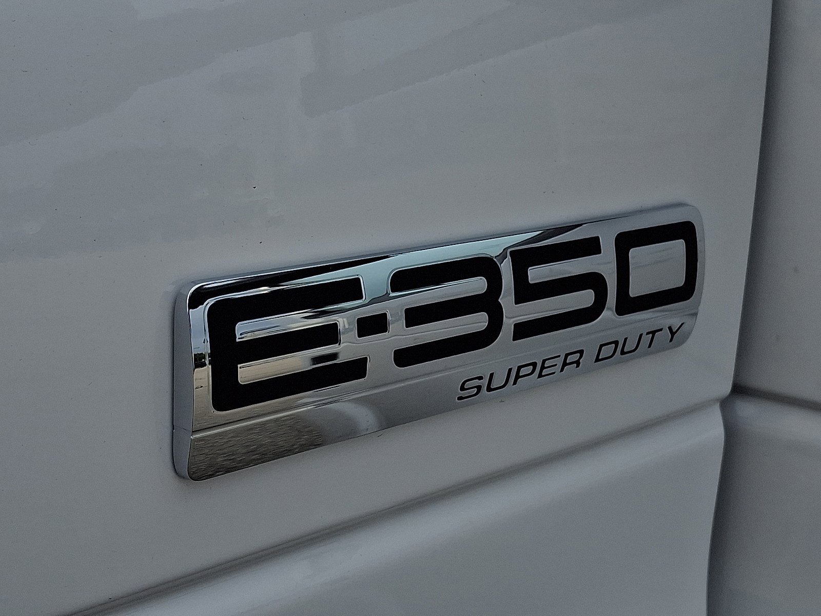 Certified 2025 Ford E-350 and Econoline 350 Super Duty w/ Power Equipment Group RWD image 30