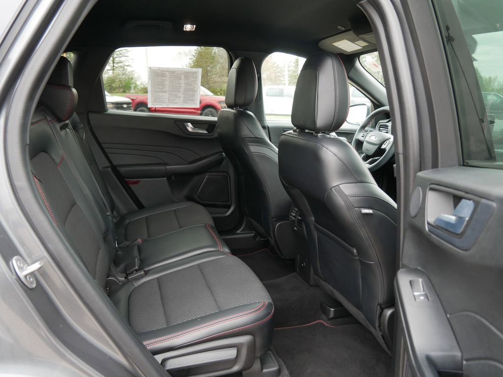 Certified 2023 Ford Escape ST-Line Select w/ Tech Pack #2 AWD/4WD image 13
