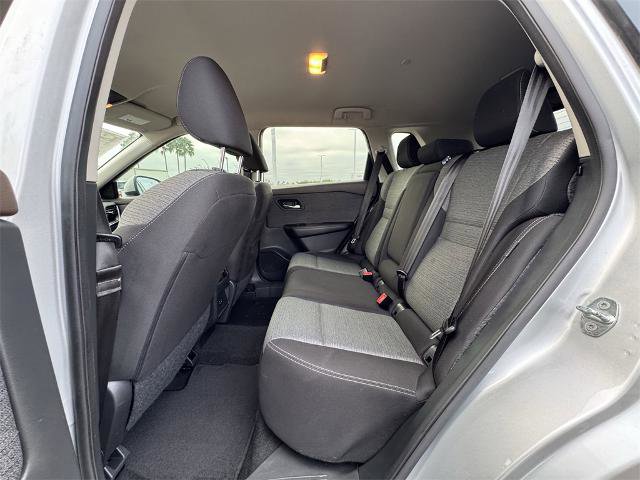 Used 2023 Nissan Rogue SV image 14