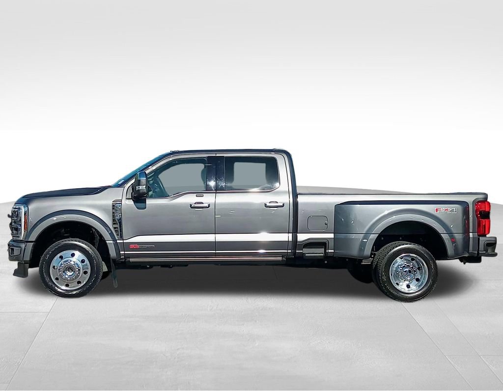Certified 2025 Ford F450 Platinum w/ Platinum Plus Package image 8