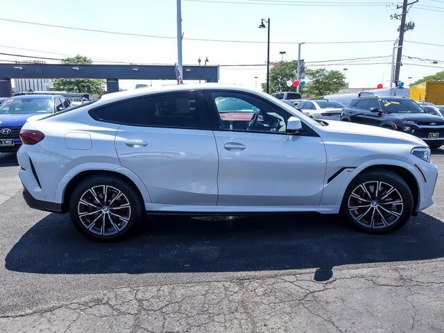 Used 2022 BMW X6 xDrive40i w/ Executive Package AWD/4WD image 11