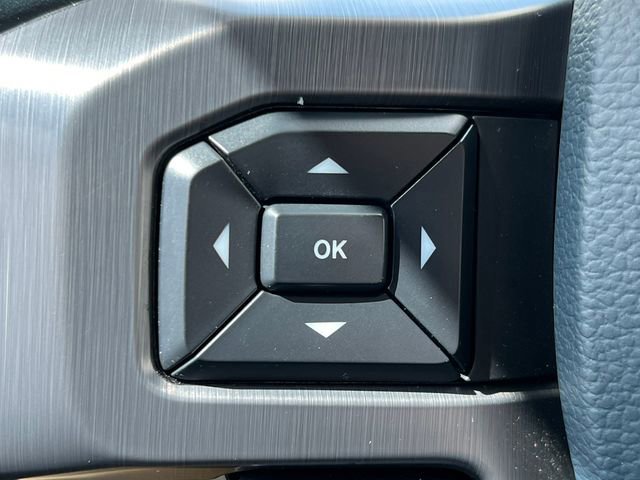 Certified 2022 Ford F450 Limited w/ FX4 Off-Road Package image 33