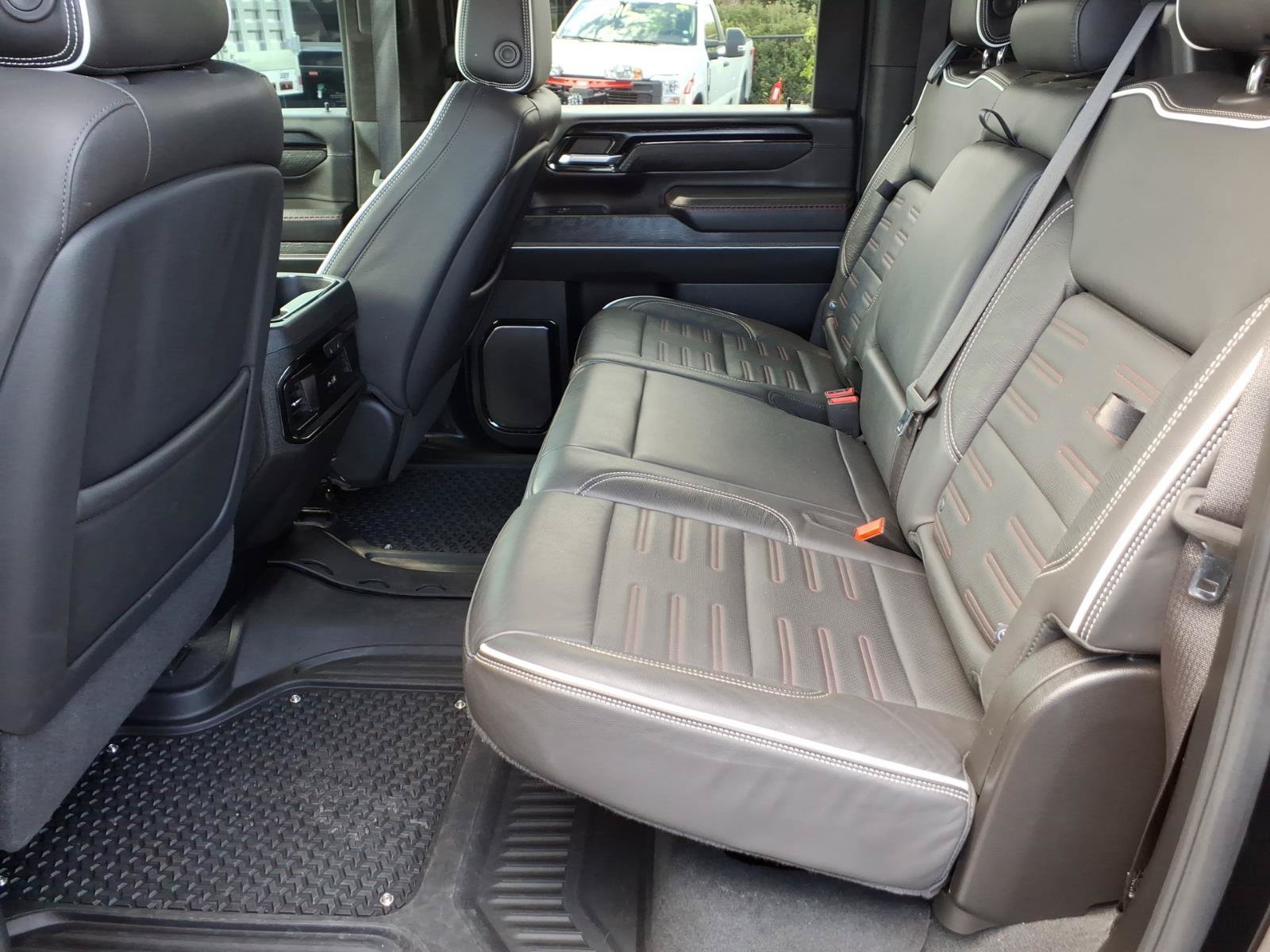 Used 2024 GMC Sierra 2500 AT4X AWD/4WD image 28
