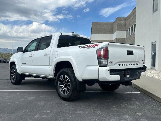 Used 2020 Toyota Tacoma TRD Sport w/ Technology Package AWD/4WD image 4