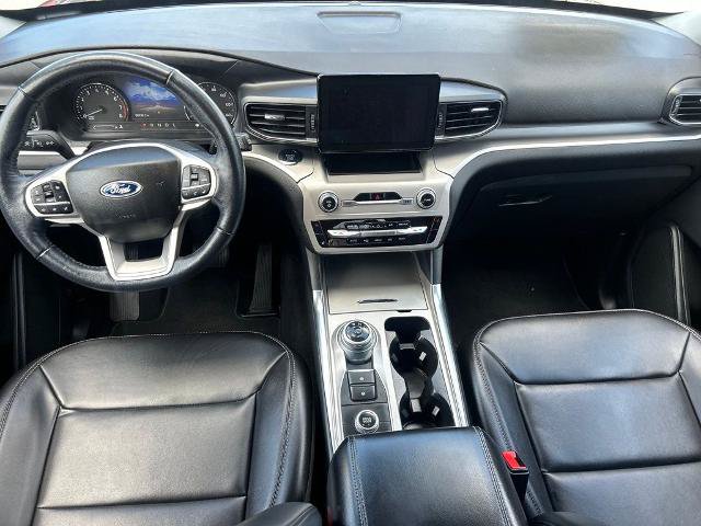 Certified 2022 Ford Explorer XLT w/ Equipment Group 202A AWD/4WD image 14