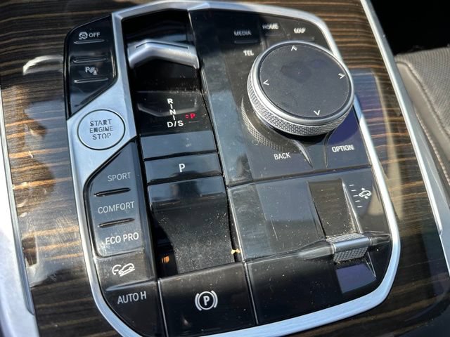 Used 2023 BMW X7 xDrive40i w/ Premium Package AWD/4WD image 24