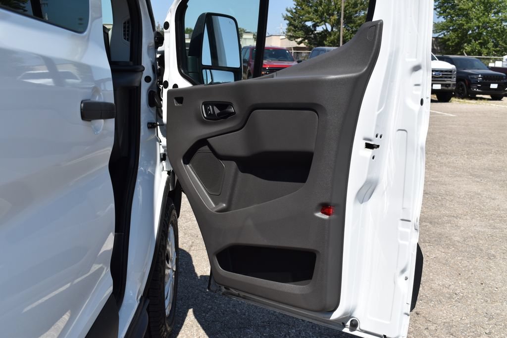 Certified 2025 Ford Transit 350 XLT RWD image 33