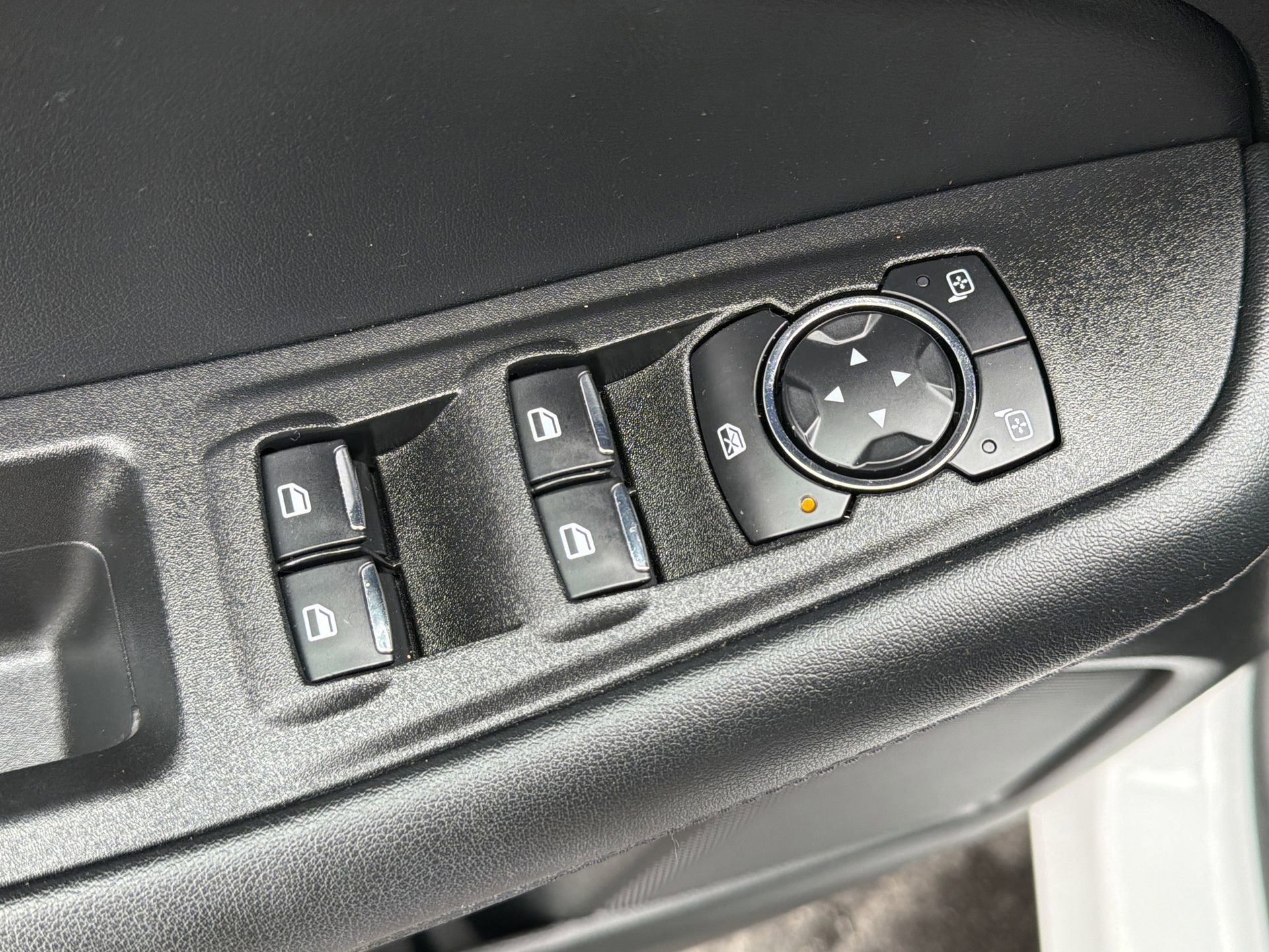 Certified 2024 Ford Edge SEL image 22