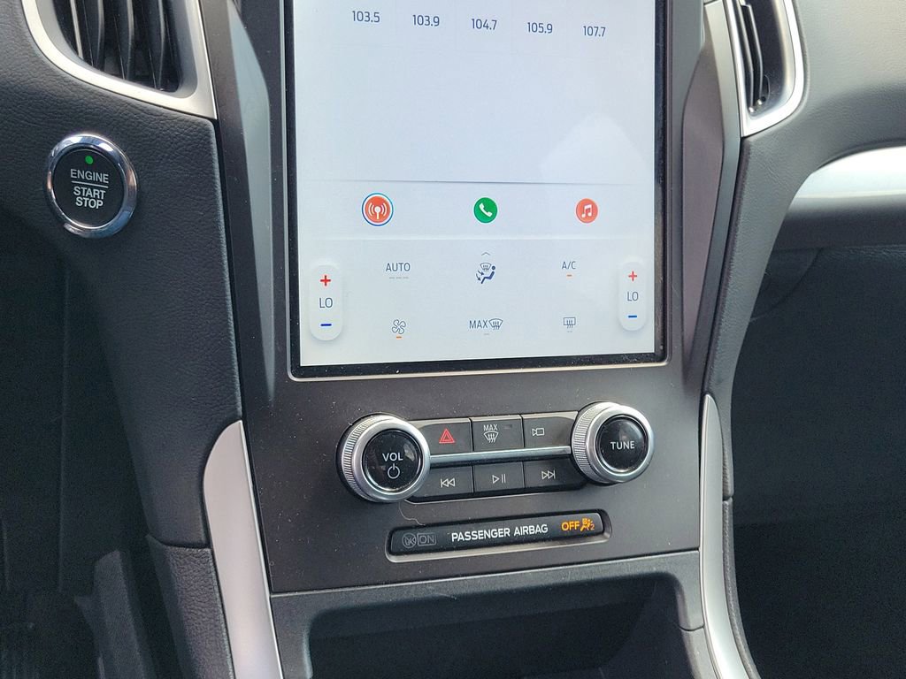 Certified 2021 Ford Edge SE FWD image 28