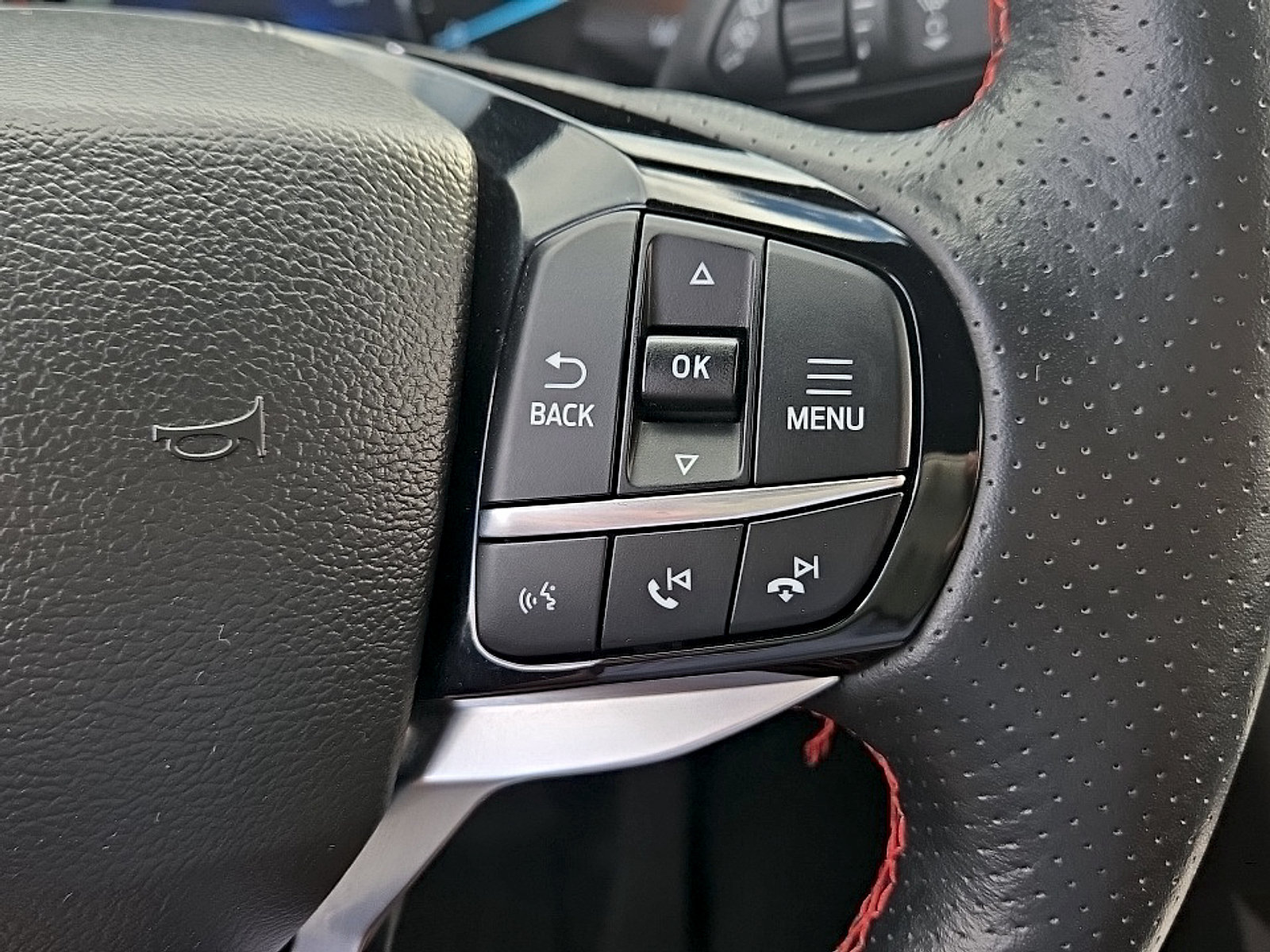 Certified 2023 Ford Explorer ST-Line AWD/4WD image 14