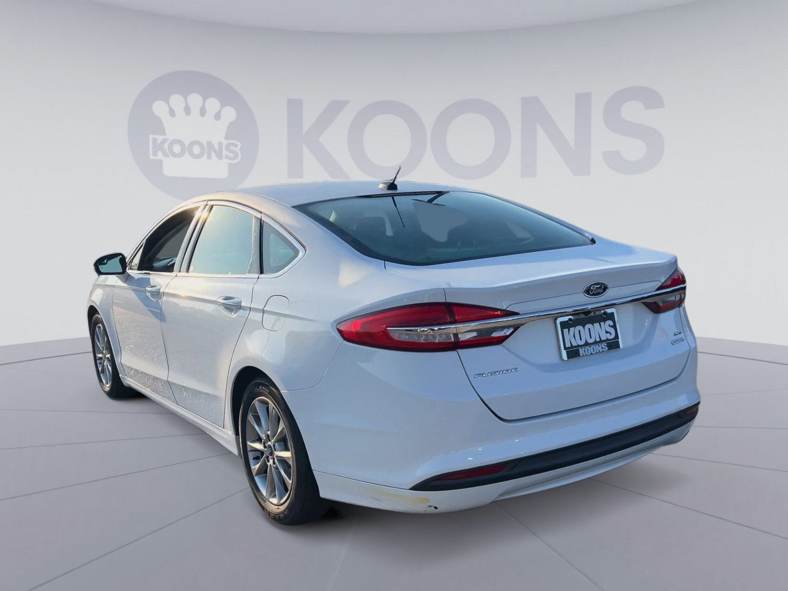 Certified 2017 Ford Fusion SE image 9