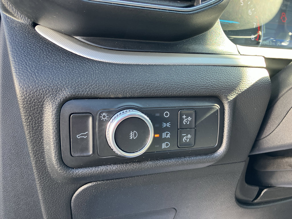 Certified 2021 Ford Explorer XLT w/ Equipment Group 202A image 14