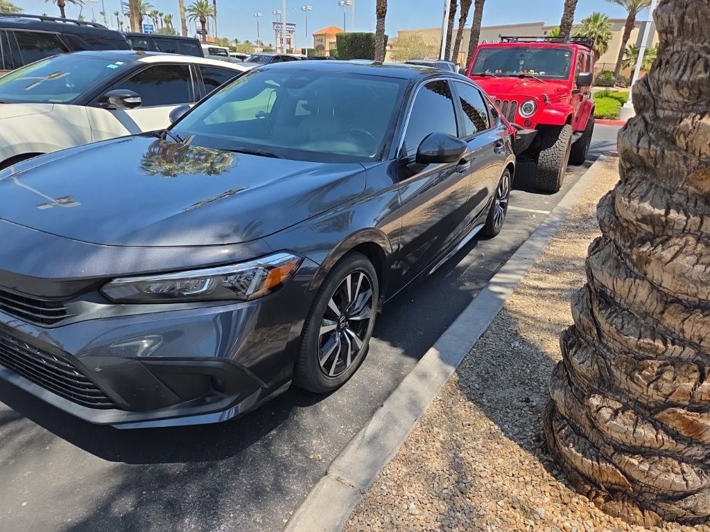 Used 2022 Honda Civic EX image 2