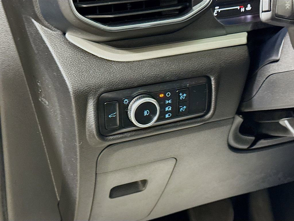 Certified 2023 Ford Explorer XLT w/ Equipment Group 202A image 15