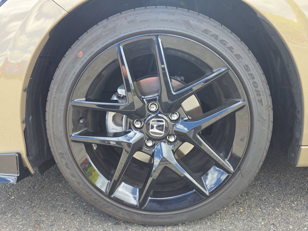 Used 2025 Honda Civic Sport image 13