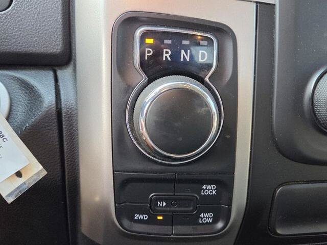 Used 2019 RAM 1500 Classic SLT AWD/4WD image 39