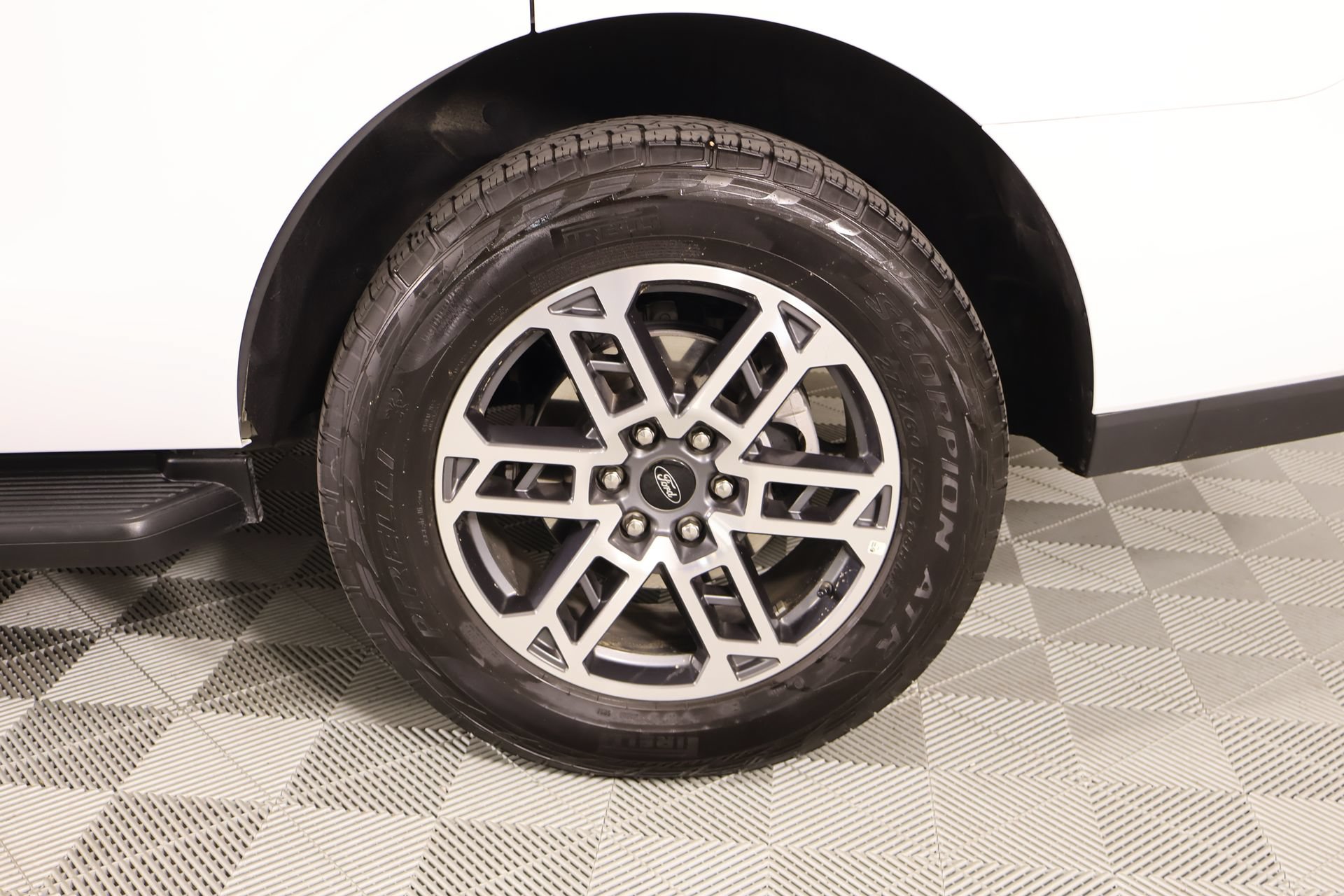 Certified 2025 Ford Expedition Active AWD/4WD image 21