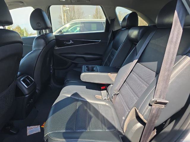 Used 2019 Kia Sorento EX AWD/4WD image 19