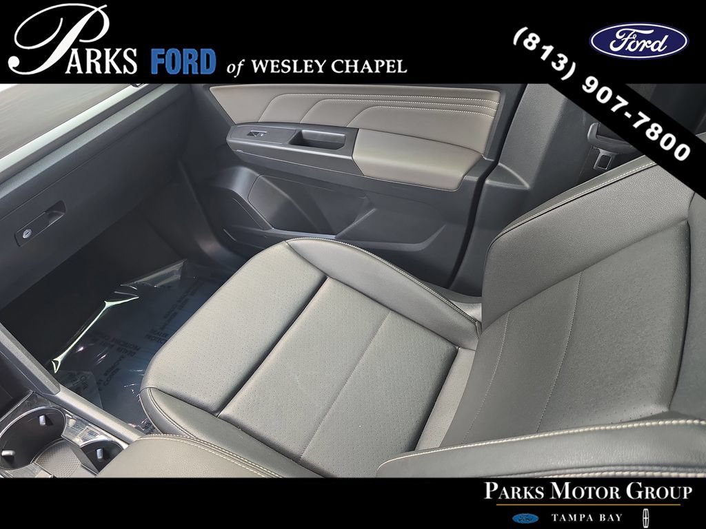 Used 2023 Volkswagen Atlas SE w/ Panoramic Sunroof Package FWD image 14