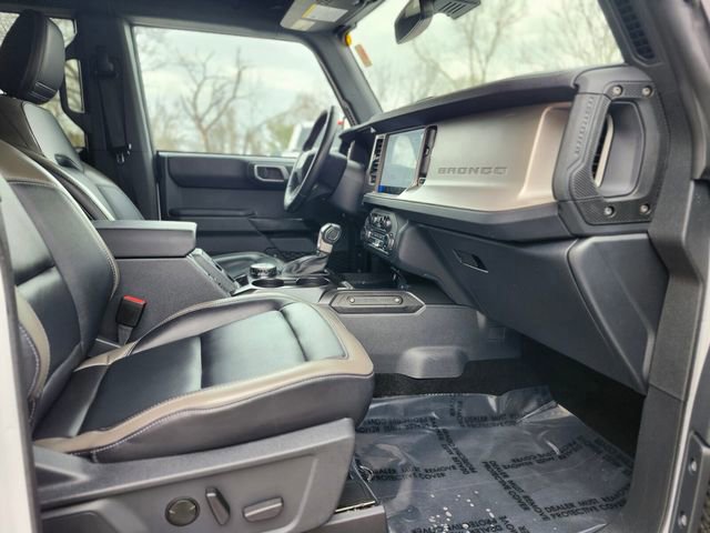 Certified 2025 Ford Bronco Outer Banks AWD/4WD image 11