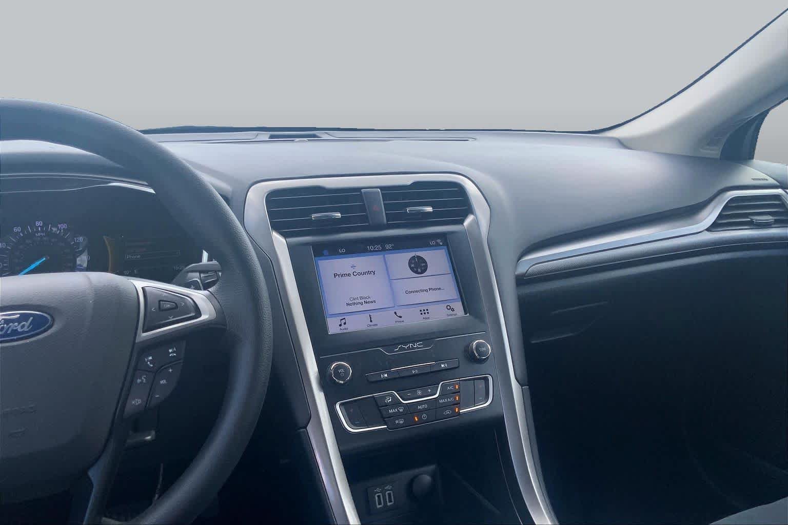 Certified 2019 Ford Fusion SE FWD image 6