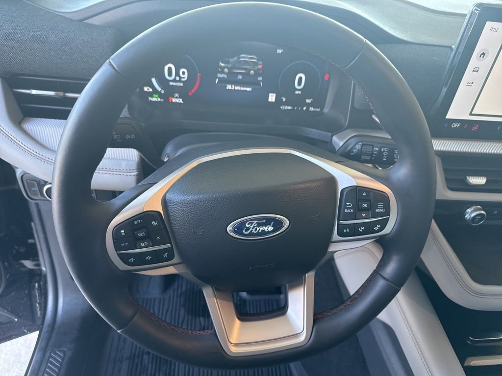 Certified 2025 Ford Explorer Active w/ Active Comfort Package image 11